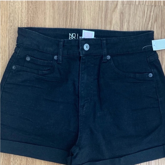 No Boundaries Black Denim Shorts Womens Size 7 Juniors High Rise Cuffed NWT - Picture 3 of 6